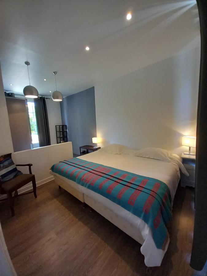 Le Manoir De Villefermoy Les Ecrennes Екстериор снимка